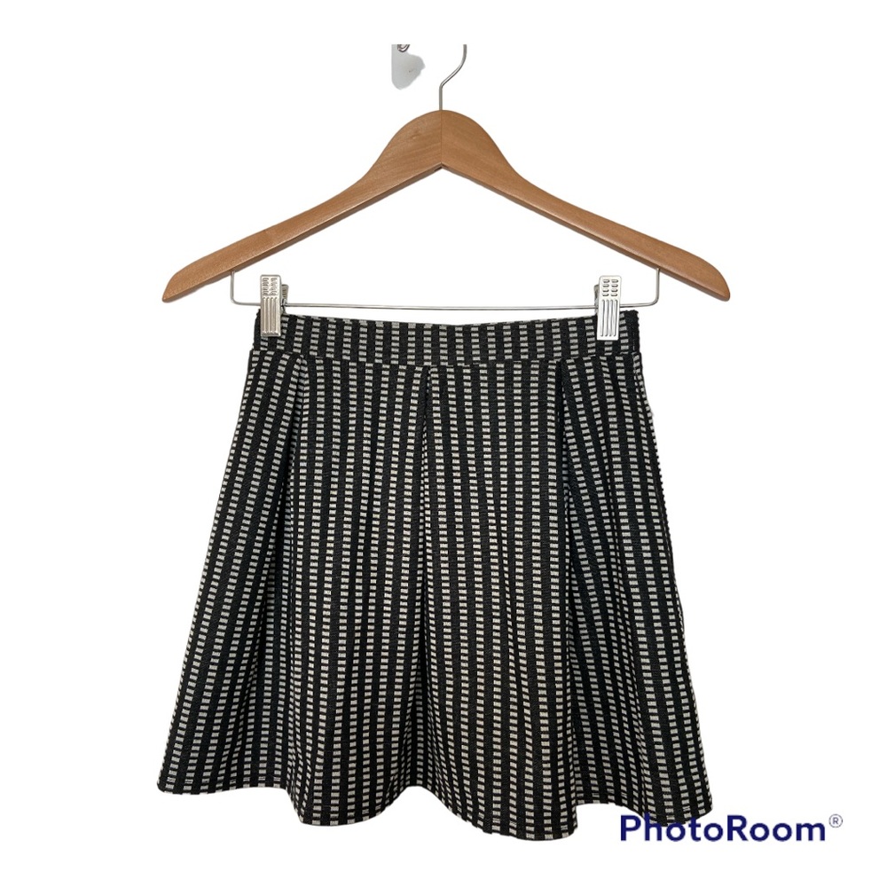 Black/Grey Box Pleated skirt - Joe Benbasset